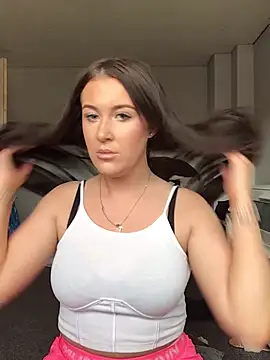 PinkVelvetx online show from April 2026 05:25:01 PM