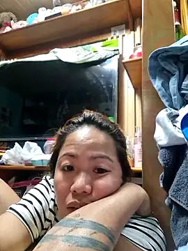 charmine1 online show from February 2026 10:45:01 AM