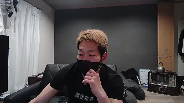 ryuaaaaa online show from March 2026 04:01:01 PM