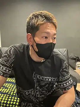 ryuaaaaa online show from March 2026 03:32:02 PM