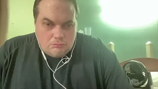 Snapshot of bdsm335 chatting on February 2026 04:09:02 PM bdsm335 online show from February 2026 04:09:02 PM