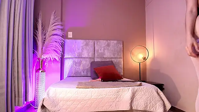 KatrionaNyx online show from April 2026 01:01:02 PM