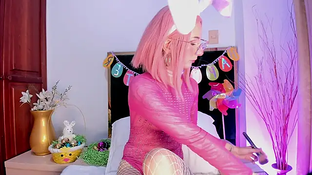 AnnaDenver online show from April 2026 06:14:02 PM