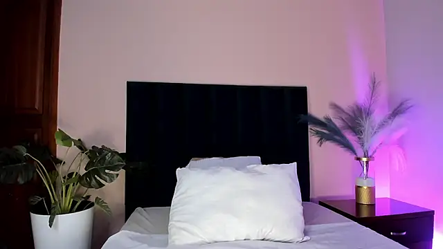 AnnaDenver online show from April 2026 01:57:01 AM