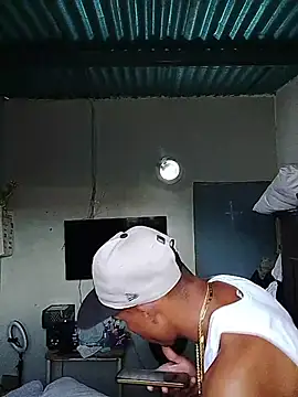 blackhot22c online show from April 2026 04:52:02 PM