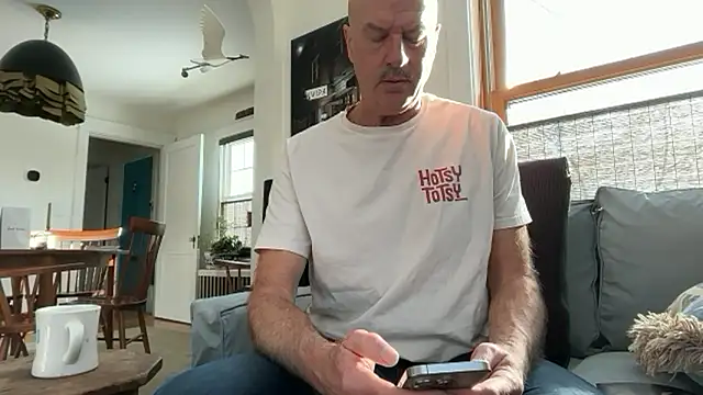 Snapshot of Guy__Grey chatting on February 2026 01:33:02 PM Guy Grey online show from February 2026 01:33:02 PM