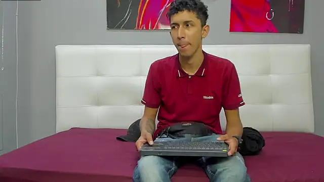 ahsly78Bryan online show from July 2026 07:42:02 PM