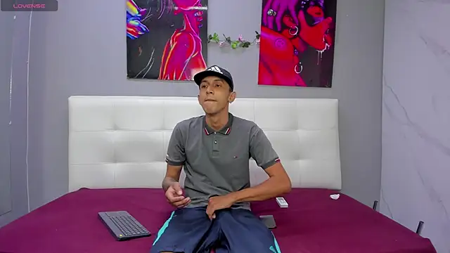ahsly78Bryan online show from July 2026 07:57:02 PM