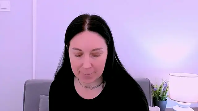 Snapshot of MiaFair chatting on May 2026 03:31:02 PM MiaFair online show from May 2026 03:31:02 PM