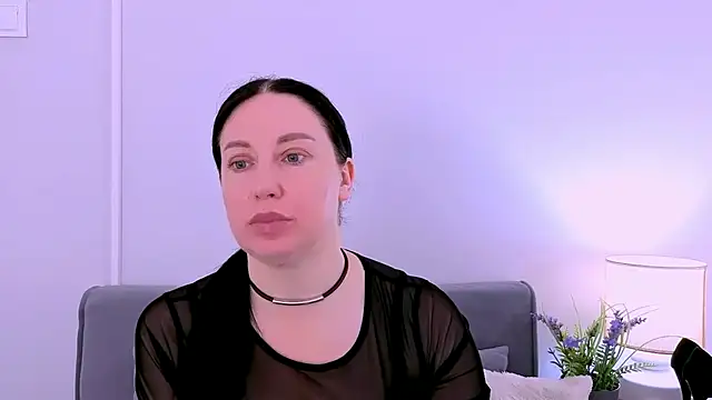 Snapshot of MiaFair chatting on May 2026 03:21:02 PM MiaFair online show from May 2026 03:21:02 PM