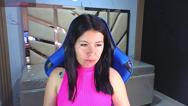 Kylia a online show from March 2026 07:56:01 PM