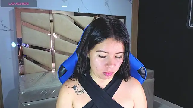 Kylia a online show from March 2026 12:53:02 PM