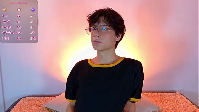 Snapshot of lui_x_dust chatting on March 2026 06:03:01 AM lui x dust online show from March 2026 06:03:01 AM