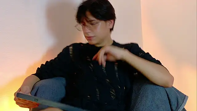 lui x dust online show from March 2026 03:10:01 AM