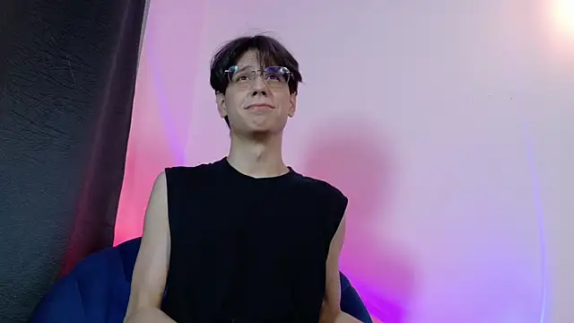 Snapshot of lui_x_dust chatting on May 2026 03:16:01 AM lui x dust online show from May 2026 03:16:01 AM
