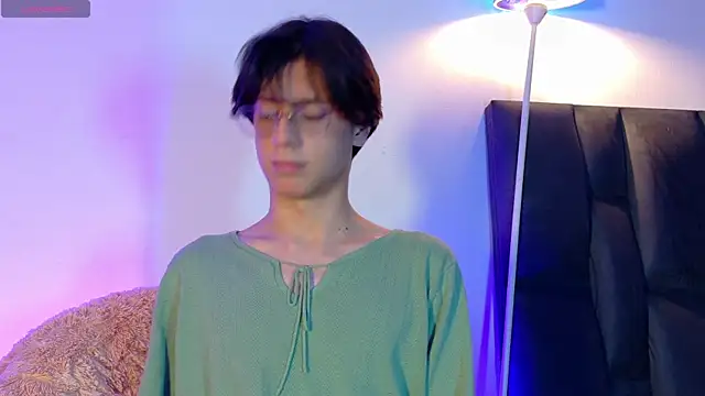 lui x dust online show from April 2026 03:32:02 AM