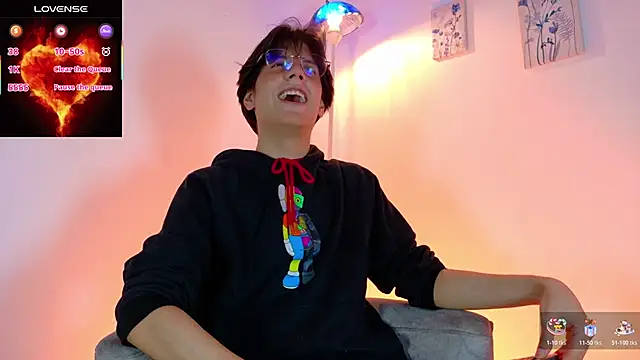 lui x dust online show from March 2026 04:12:01 AM