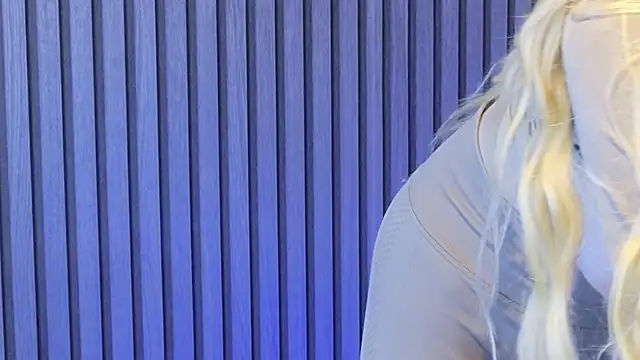 KarmaArms online show from April 2026 12:12:02 PM