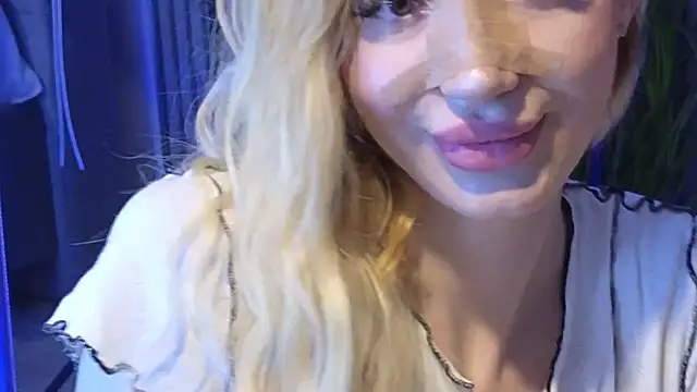 KarmaArms online show from June 2026 07:47:02 PM
