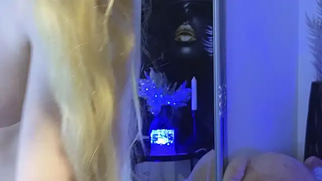 KarmaArms online show from March 2026 01:15:02 PM