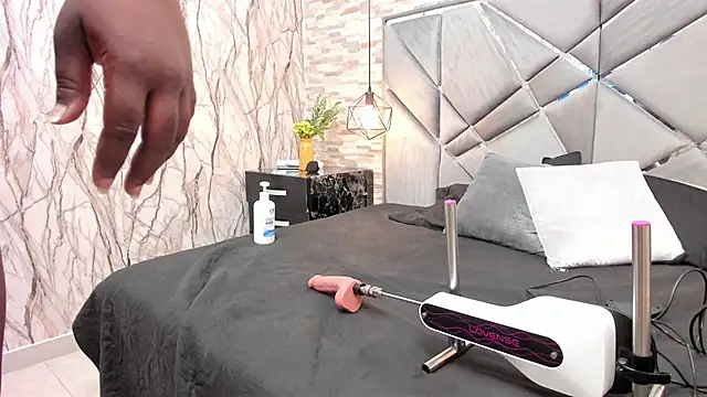 LexyDrip online show from February 2026 08:43:01 PM