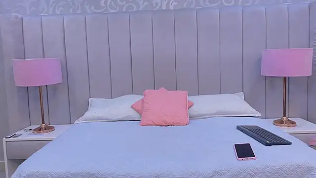 Emily  Stef online show from May 2026 11:35:02 AM