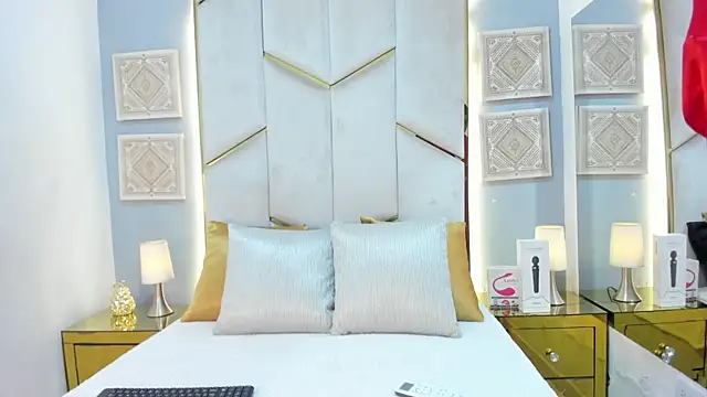 KarinaaCoxx online show from April 2026 12:34:01 PM