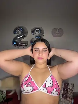 Snapshot of Paulha__miller chatting on June 2026 02:33:01 PM Paulha miller online show from June 2026 02:33:01 PM