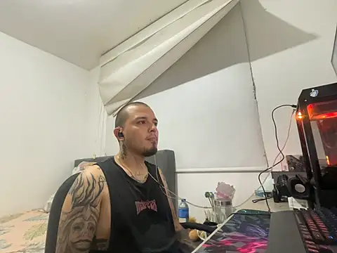 Maximo Garcia17 online show from March 2026 02:03:02 AM