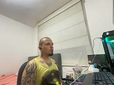 Maximo Garcia17 online show from March 2026 03:01:01 AM