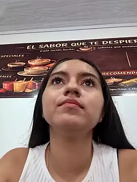 Snapshot of DulceCaroX chatting on May 2026 12:47:01 PM DulceCaroX online show from May 2026 12:47:01 PM