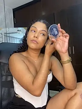 Miaafoxx   online show from March 2026 07:42:01 PM