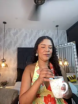 Miaafoxx   online show from February 2026 07:24:01 PM