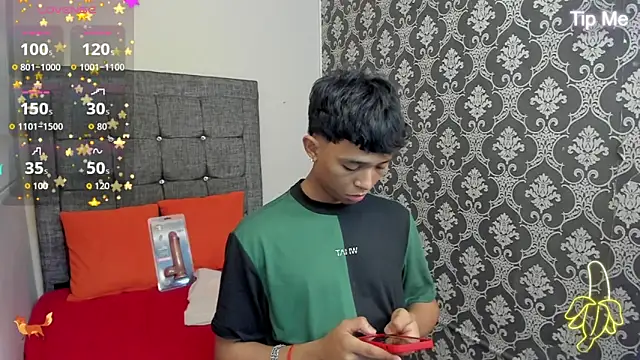 Little Twink19x online show from June 2026 07:57:01 PM