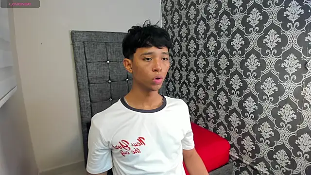 Little Twink19x online show from July 2026 07:47:02 PM