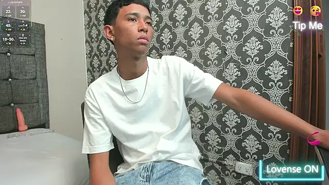 Little Twink19x online show from March 2026 06:56:01 PM
