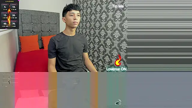 Little Twink19x online show from June 2026 07:48:01 PM