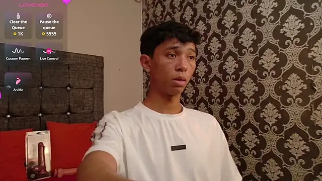 Little Twink19x online show from May 2026 07:35:01 PM
