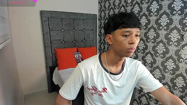 Little Twink19x online show from July 2026 07:25:01 PM