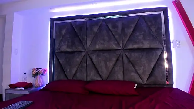 Miia Grey  online show from February 2026 12:49:02 PM