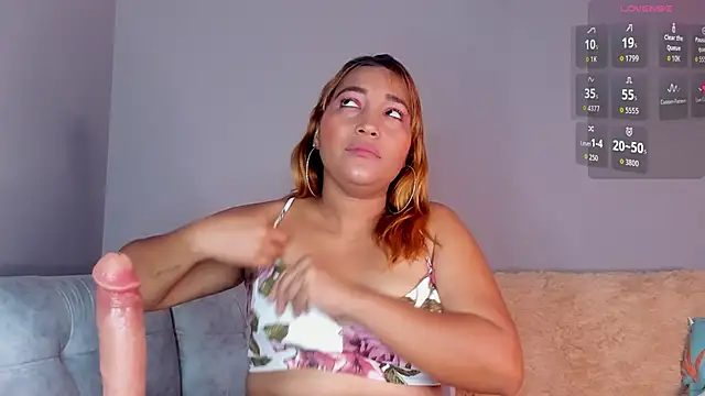 Miia Grey  online show from April 2026 01:24:01 PM