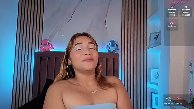 Miia Grey  online show from March 2026 01:15:01 PM