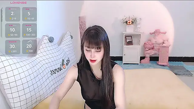 Luckmia333 online show from April 2026 04:30:01 AM