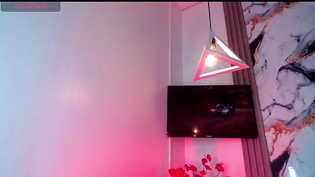 Alondra Wile online show from April 2026 07:18:01 PM