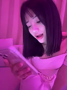 zhuendong000001 online show from May 2026 12:32:02 PM