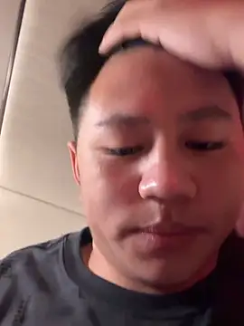 zhuendong000001 online show from May 2026 01:58:02 PM
