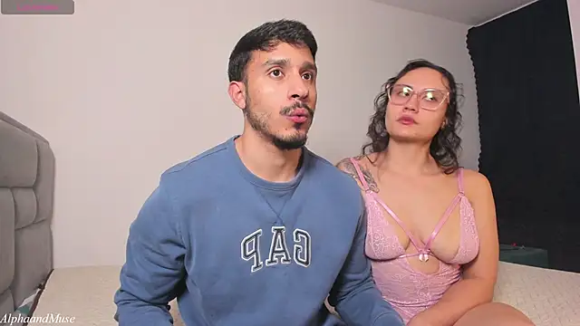 alphaandmuse online show from April 2026 07:04:01 AM