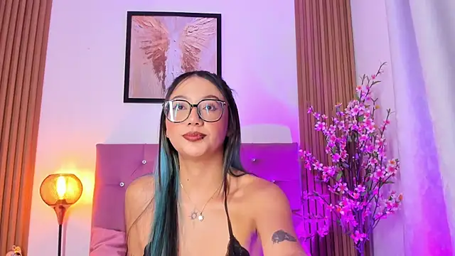 ravena queen online show from June 2026 01:06:02 AM