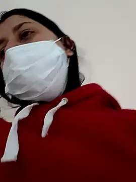 LunaDamasco online show from April 2026 06:46:01 PM