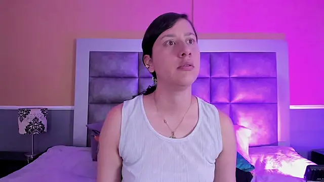 LunaDamasco online show from March 2026 07:03:01 PM